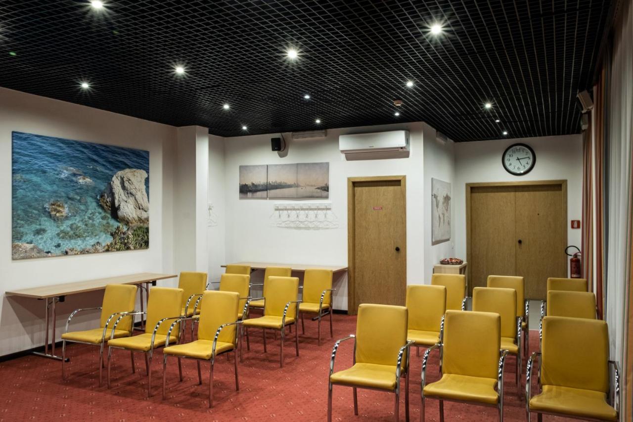 Meditur Hotel Pisa Migliarino Pisano Luaran gambar